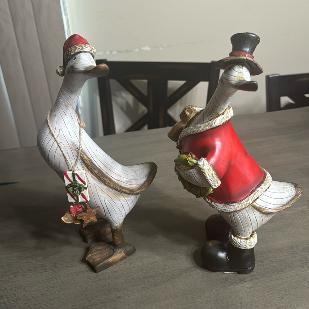 Tii Holiday Collection Duck Figurines